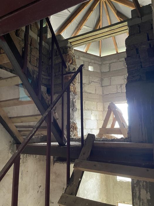 ПРОДАМ!!! Дом 250 м + 10 соток  ул.Шевченко/с.Сухой Лиман