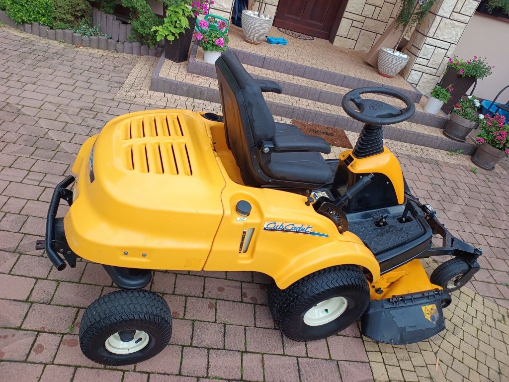Kosiarka Traktorek Cub Caded Zero Turn 22kM Kawasaki Pompa oleju 135cm