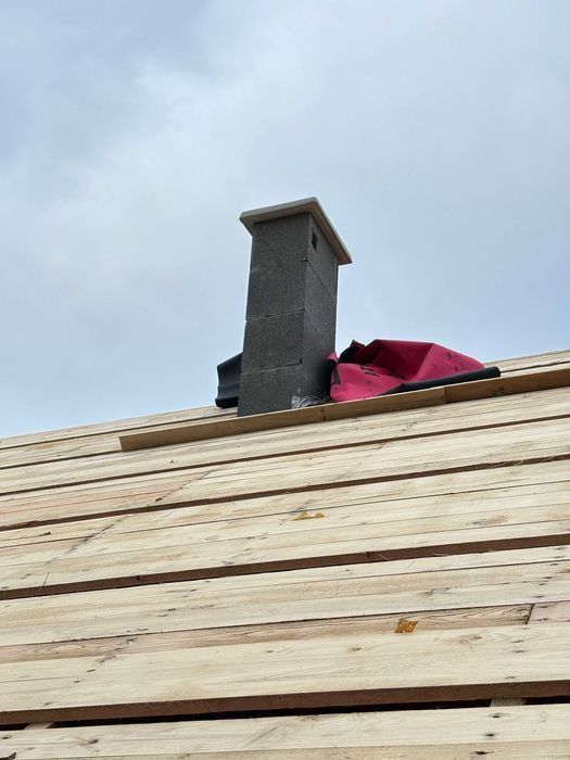 Zlecę ocieplenie i położenie płytek na kominie