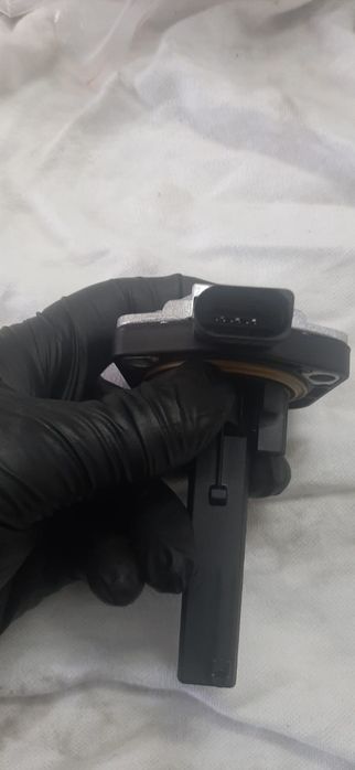 Czujnik poziomu oleju audi