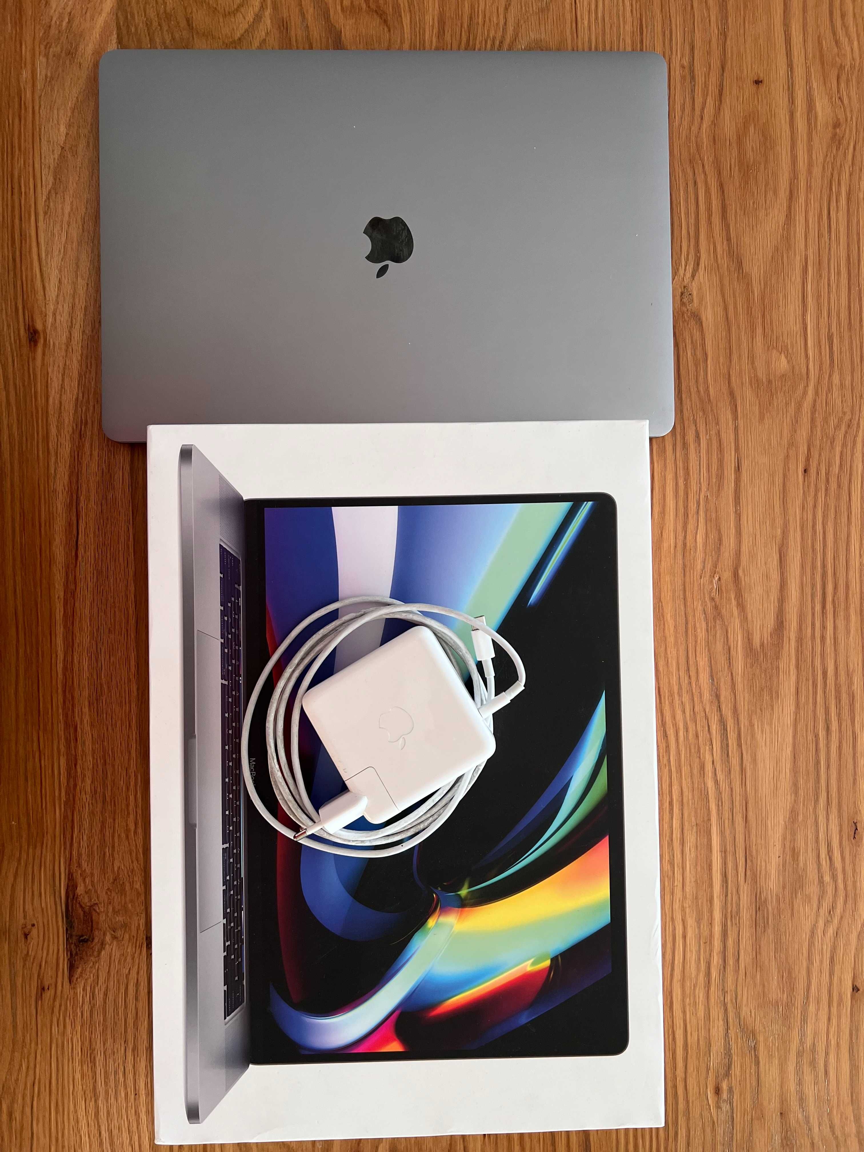 MacBook Pro 16 (2019) Intel i7 16GB/RAM 500GB Touch Bar