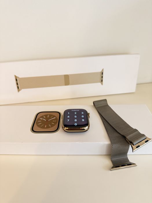 Apple Watch Series 8 GPS + Cellular i bransoleta mediolanska