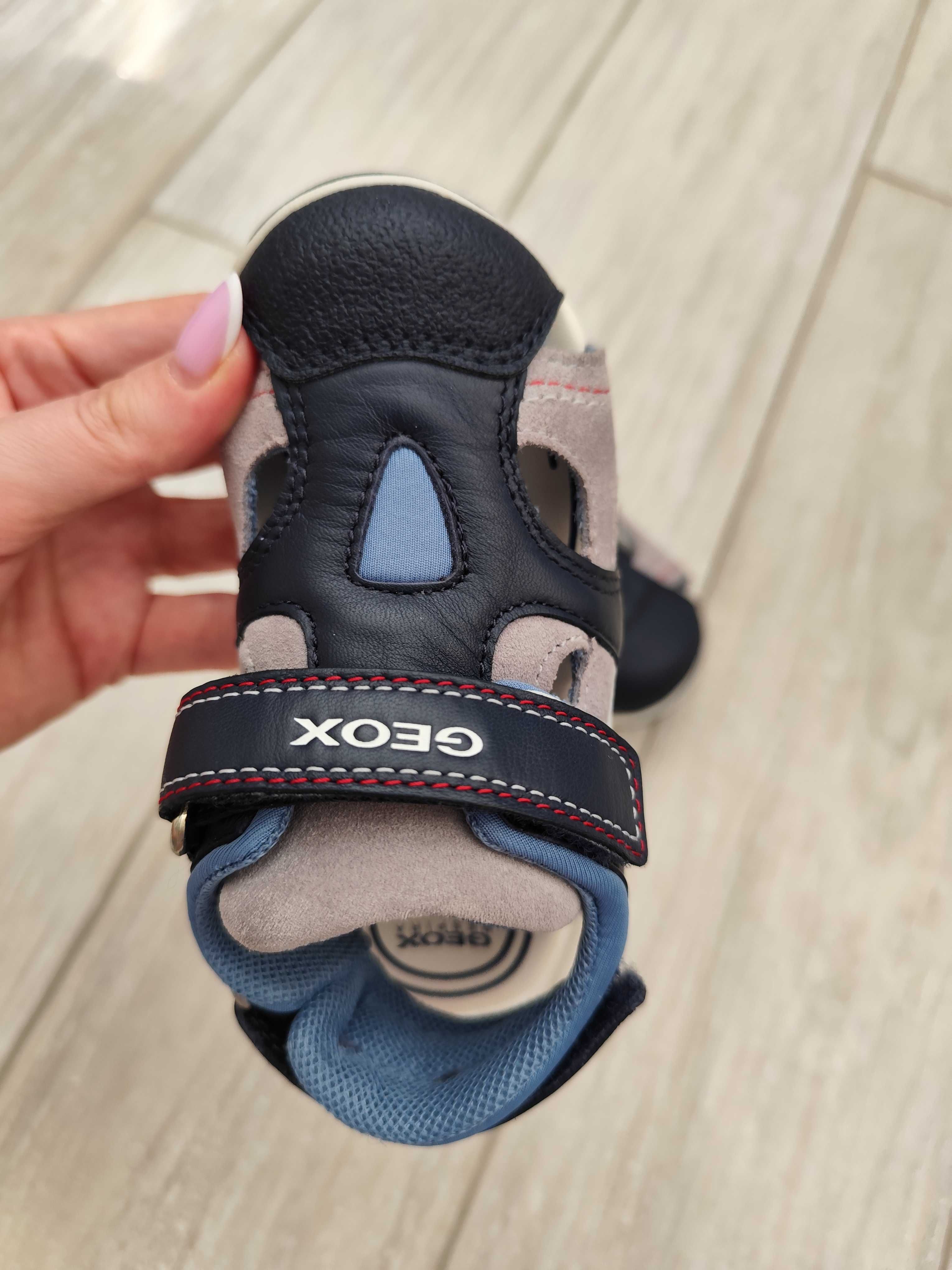Сандалі,босоніжки Geox 25