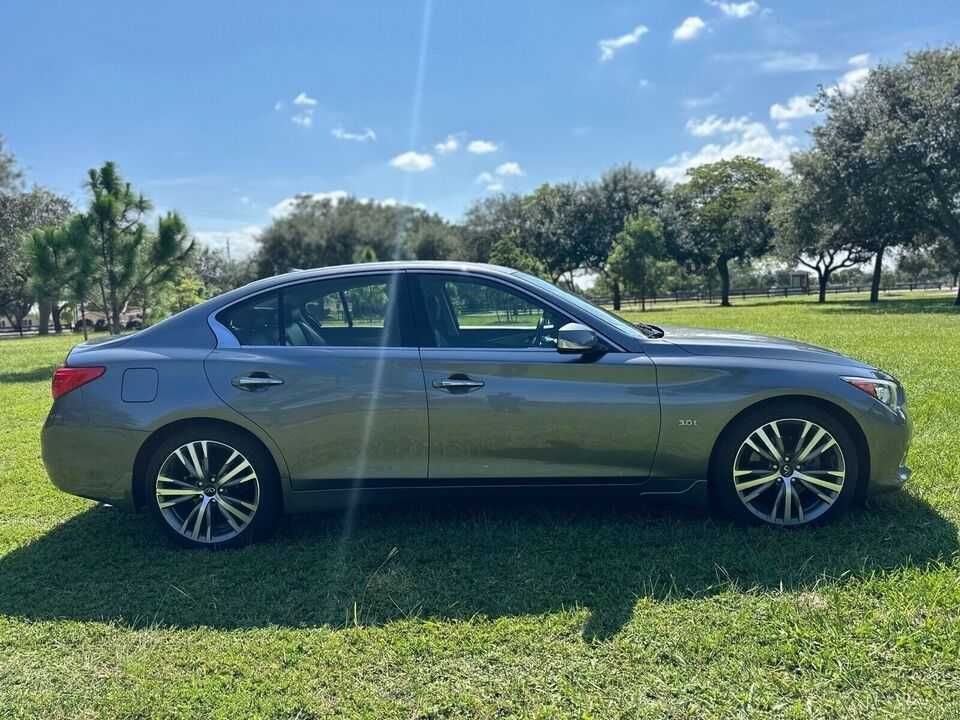 2017 Infiniti Q50 PREMIUM