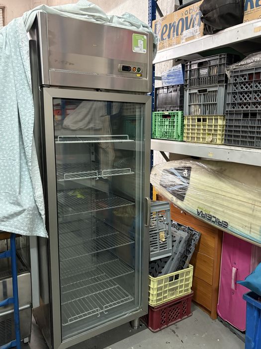 Arca vertical refrigerada