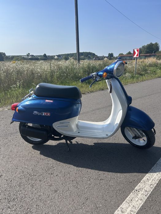 Продаю скутер Honda giorno af 24