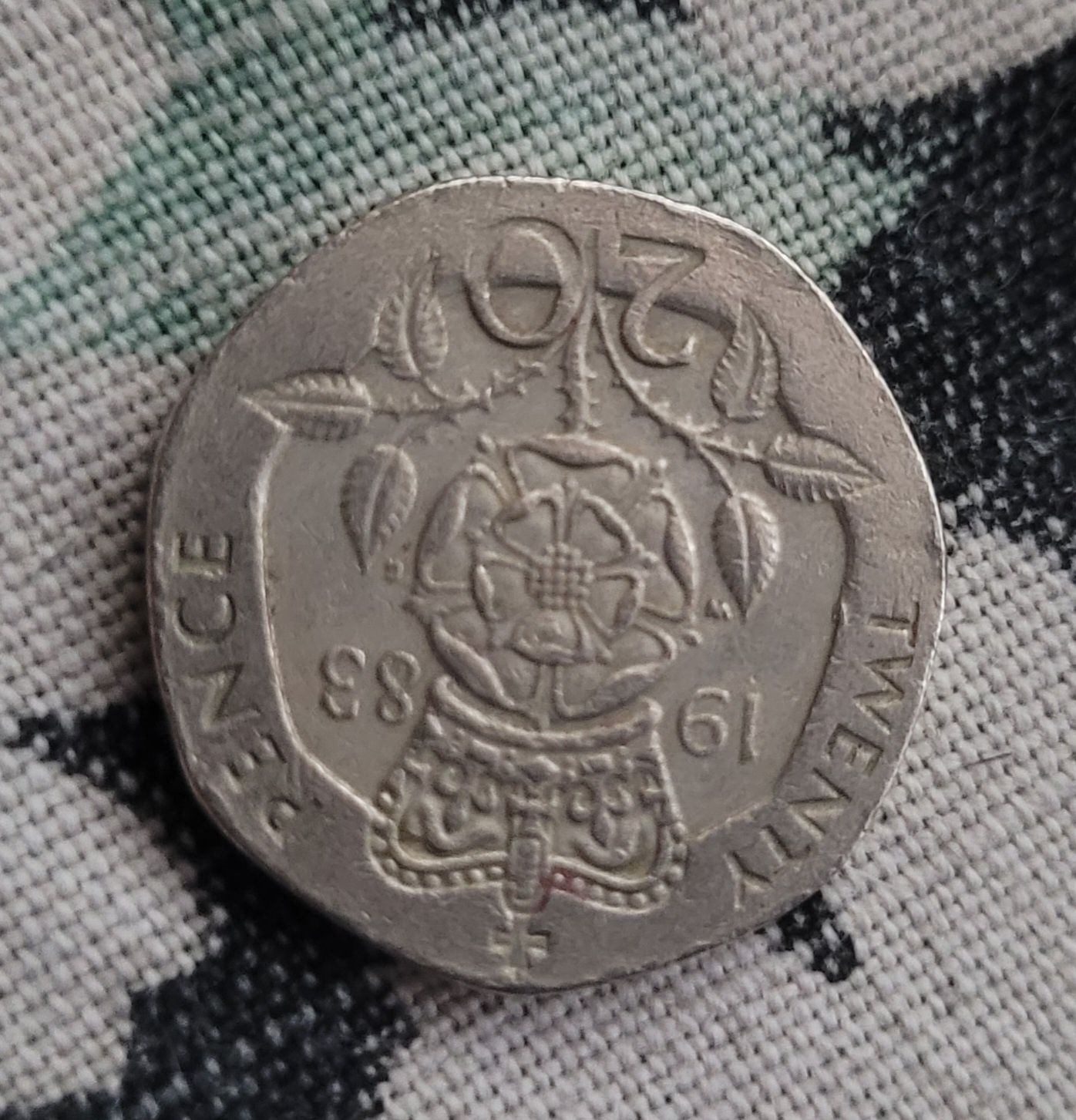 Moneta 20 dwadzieścia pensów pence 1983 królowa Elżbieta