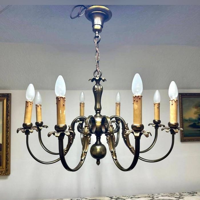 Бронзова люстра на 8 ламп 7460