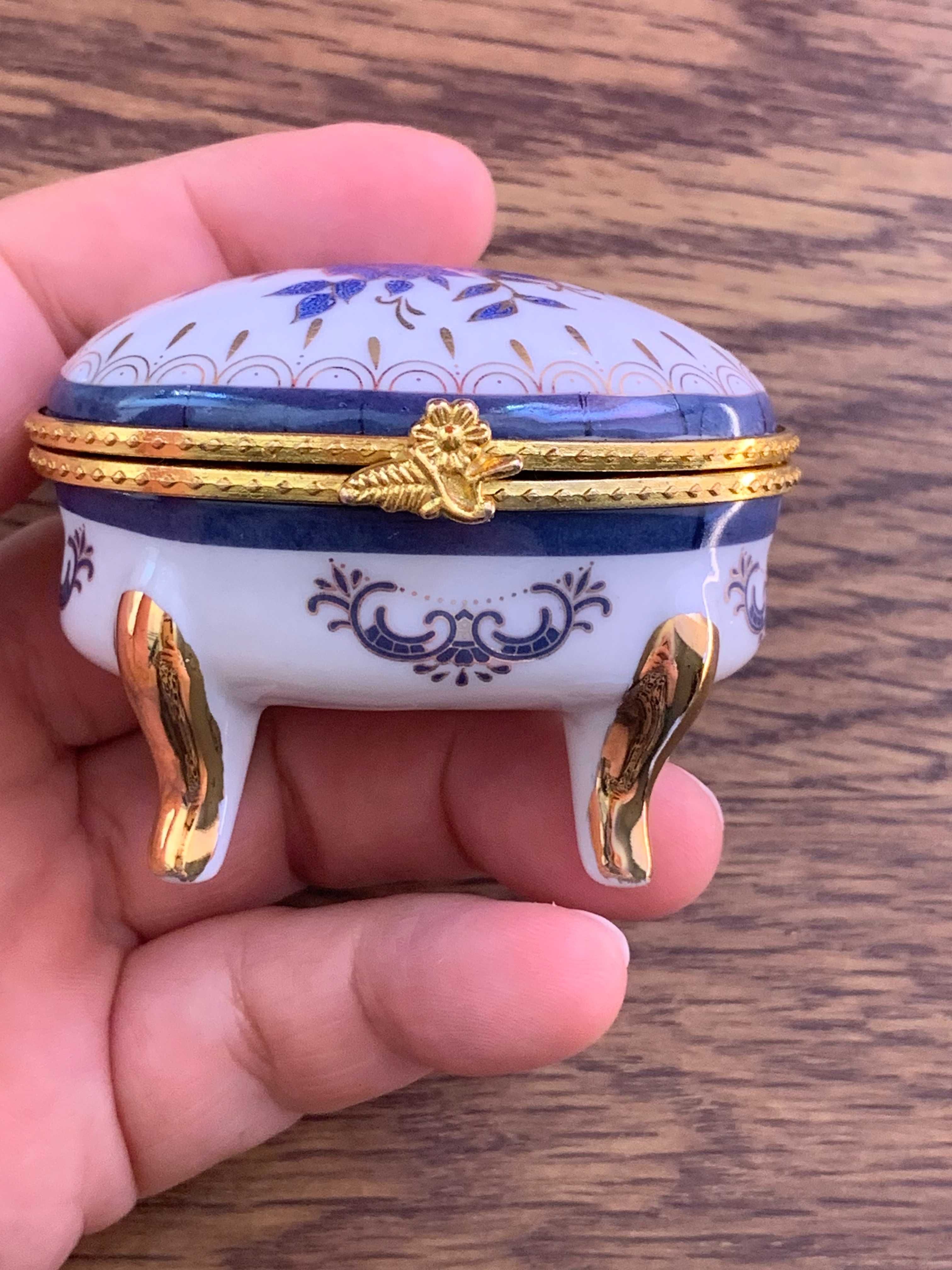 Миниатюрная шкатулка, Франция
