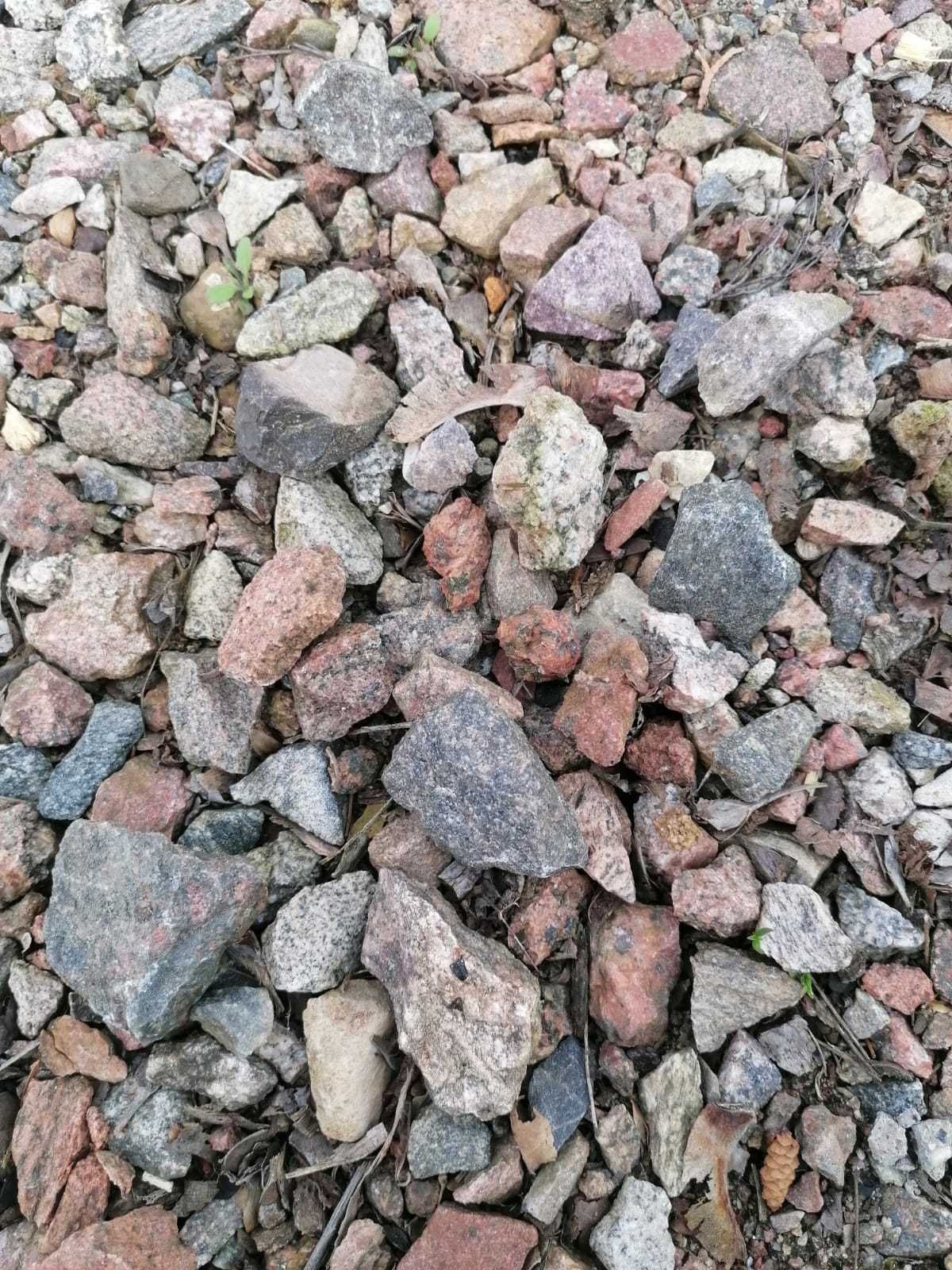 kamień tłuczony kruszywo na podwórko utwardzenie komis plac droga