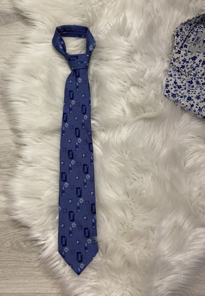 Niebieski krawat męski 100% jedwab C&A