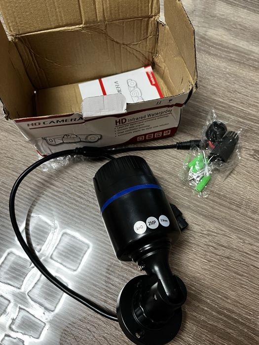 Відеокамера нова