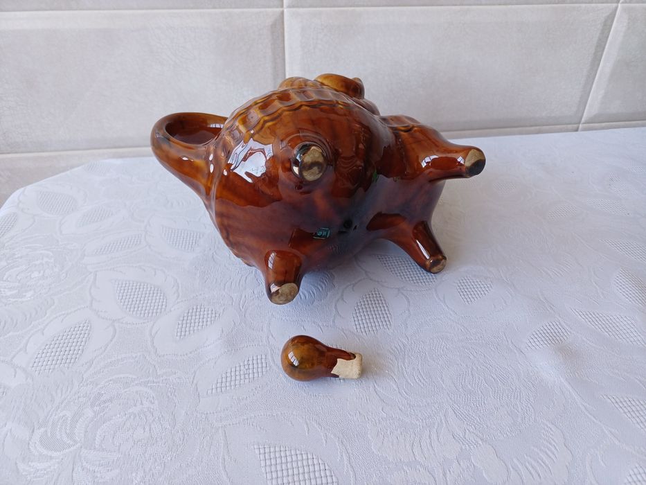 Васильківська майоліка  штоф "Баран"