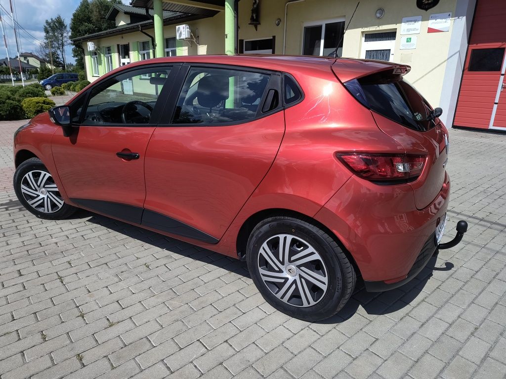 Renault Clio 4 1.2 16v *BDB STAN*