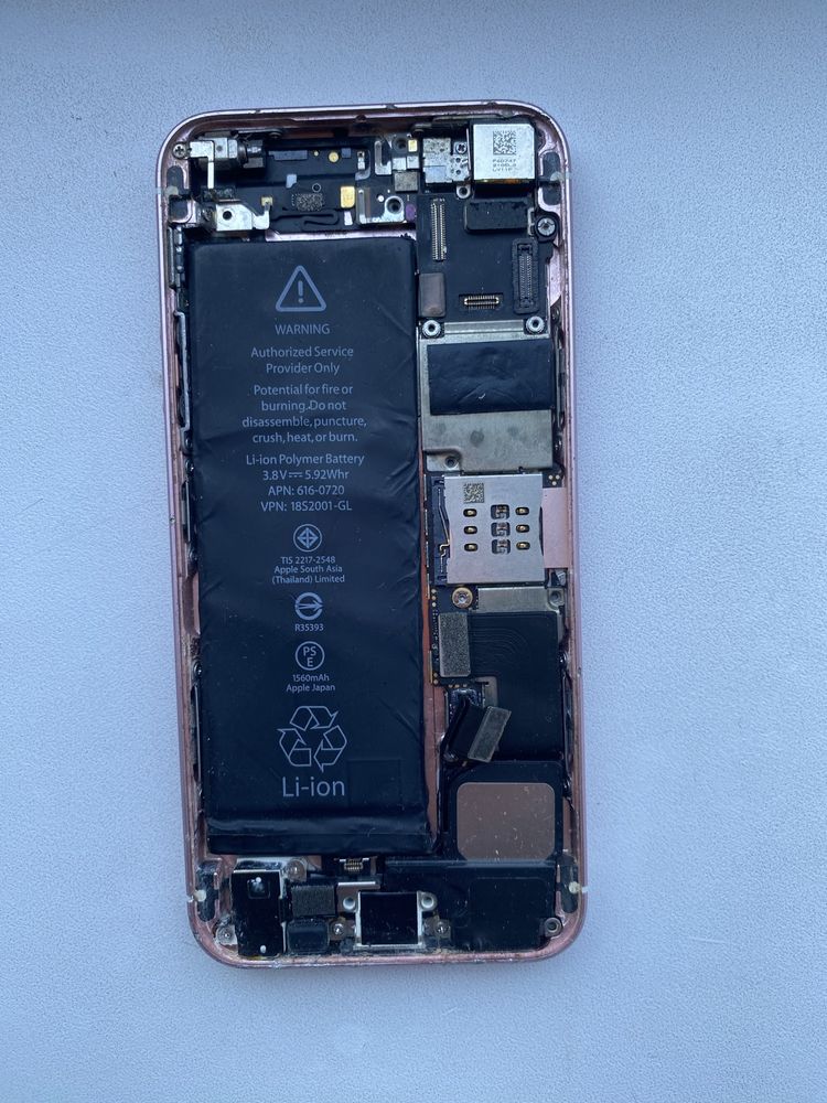 Iphone se 32 gb на запчастини або під відновлення