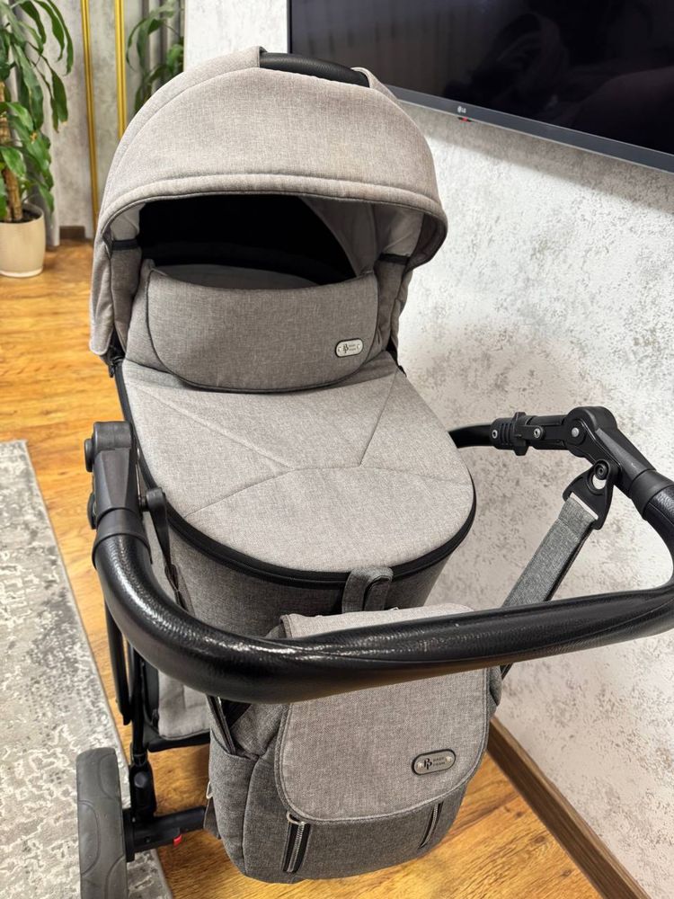 Продам коляску Baby Pram 2-В 1