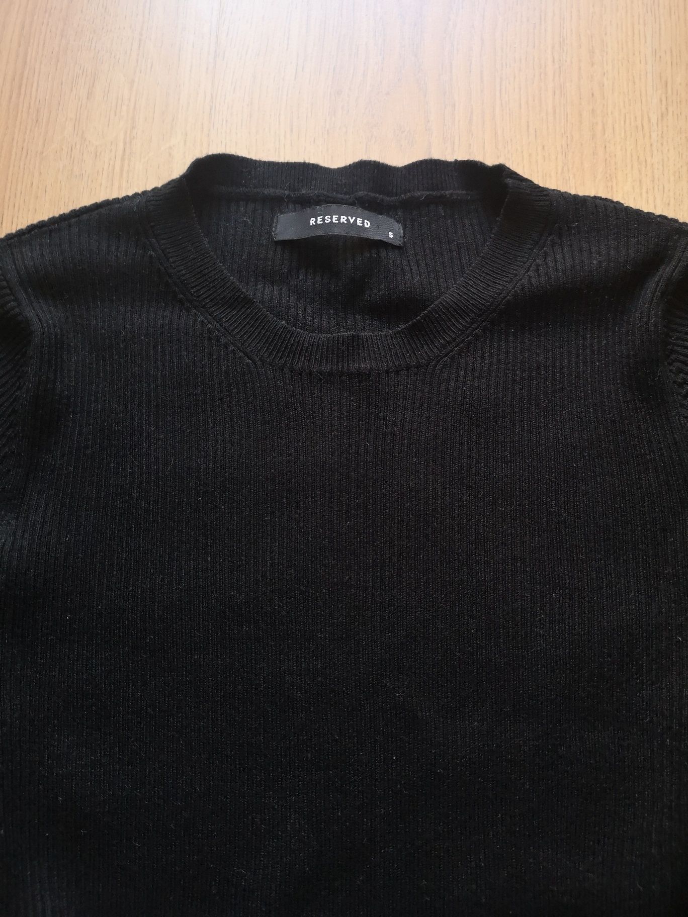 Prążkowany sweter Reserved S