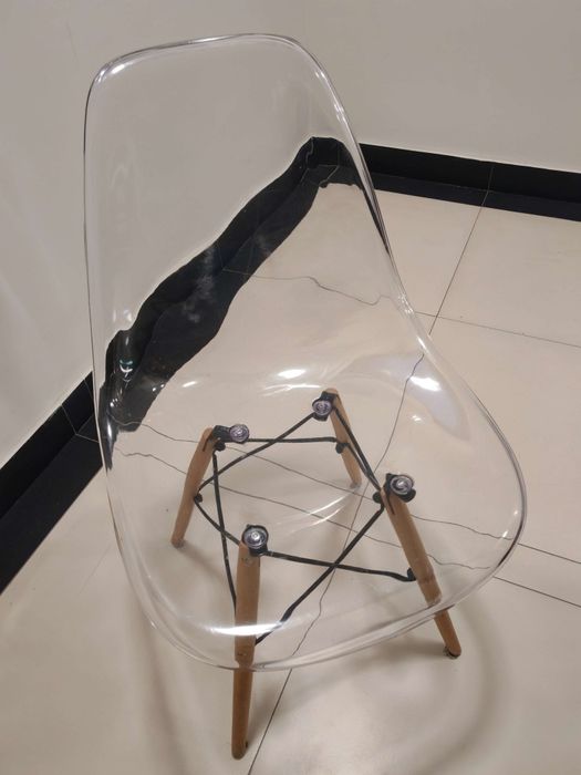 sprzedam 6 krzeseł OTAKE  nowoczesny desing 6 szt