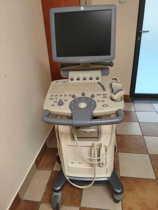 GE Logiq C5 ultrasonograf aparat USG uszkodzony dysk