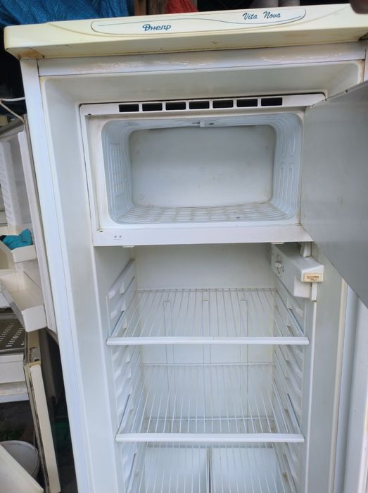 Холодильник днєпр в гарному робочому стані