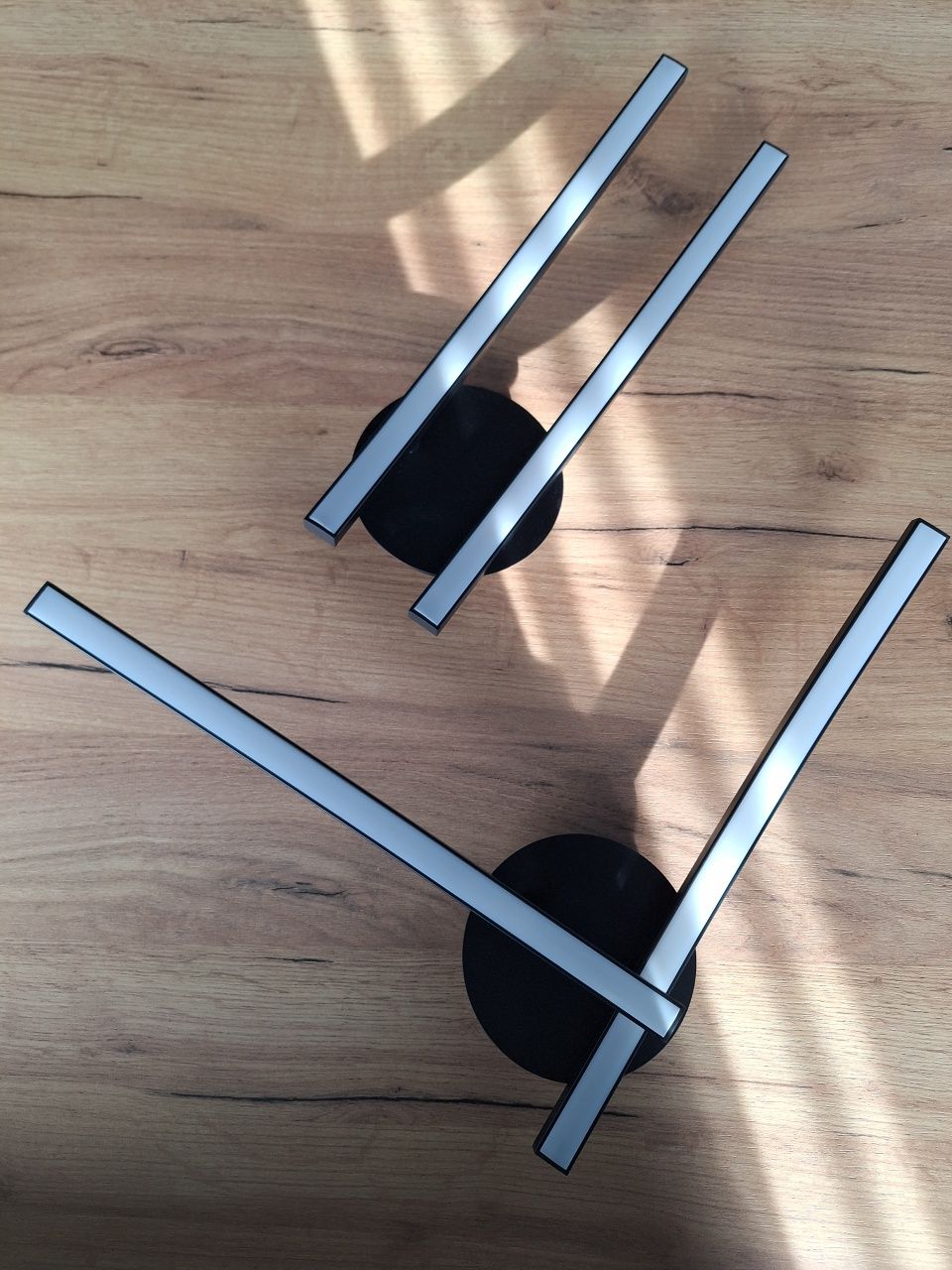 Lampy ledowe sufitowe  3 sztuki (jedna NOW