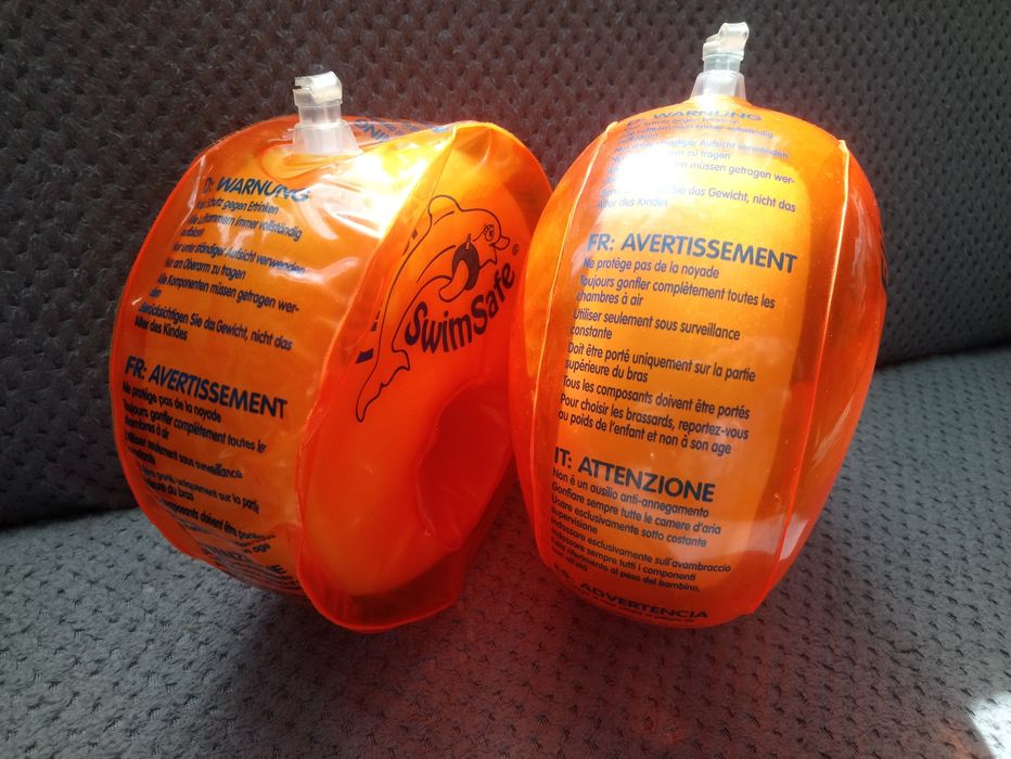 Rękawki do pływania Flipper defekt