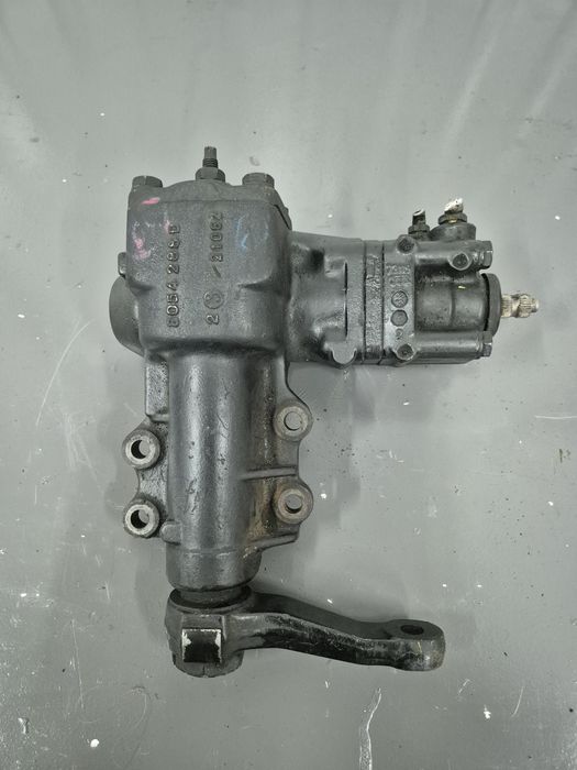 Рульова колонка рульовий редуктор Nissan Terrano 2