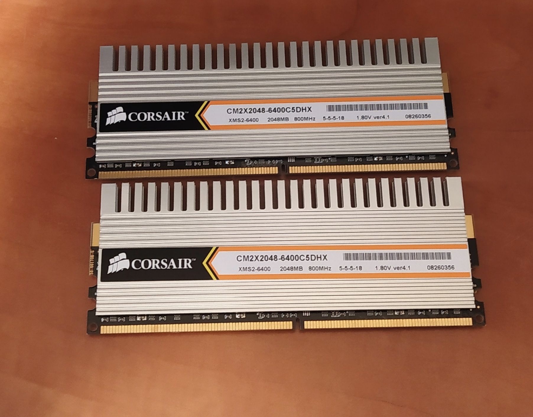 Karta pamięci CORSAIR DDR2 2048MB
