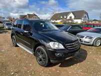 Mercedes ML W164 przedlif/ Na części