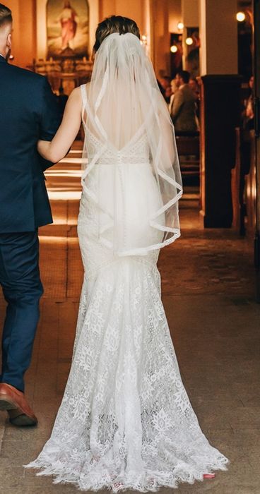 Suknia ślubna Lillian West 66136