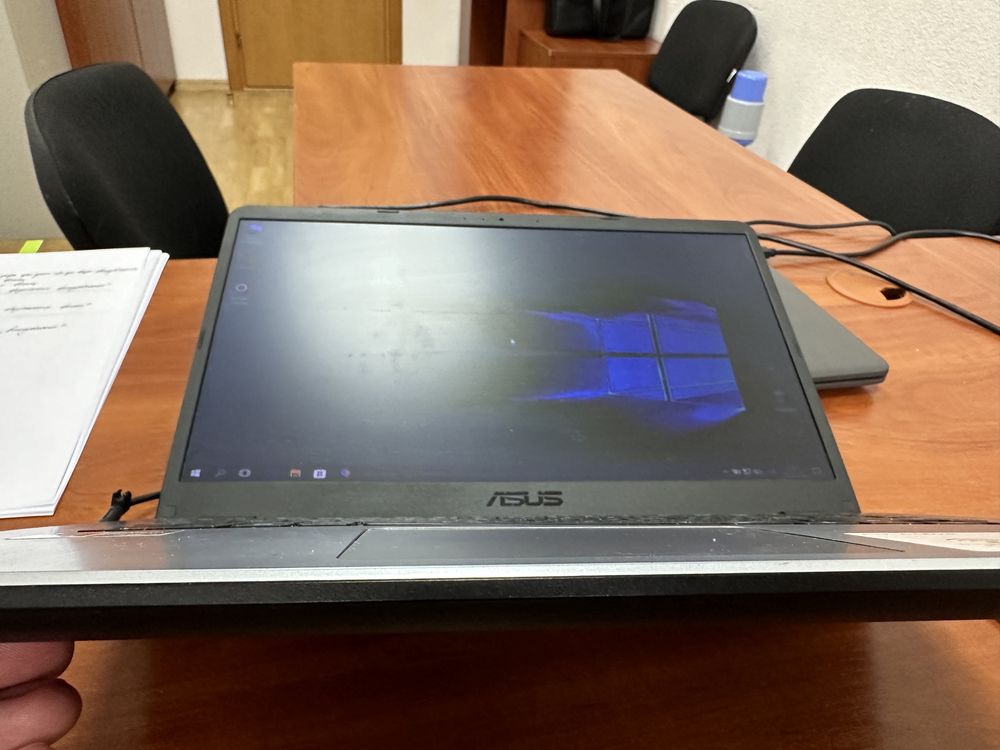 Ноутбук ASUS VivoBook X505B
