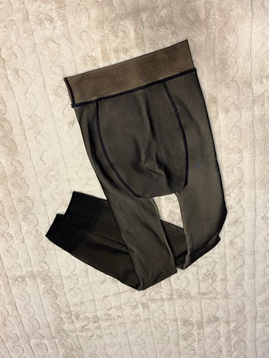 Теплі колготи з імітацією капронок.