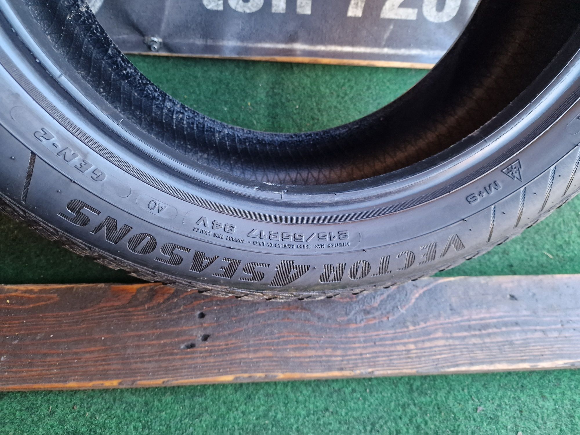 Opony Całoroczne 215/55/17 Goodyear Komplet 8mm 2021rok