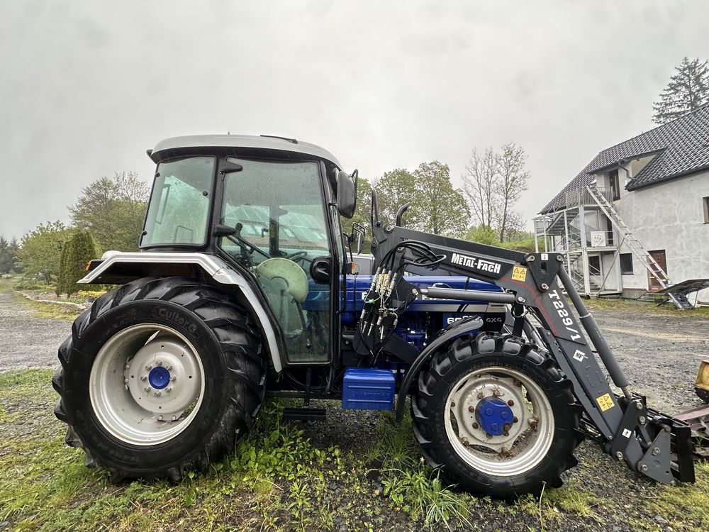 Ciągnik roliczny FARMTRAC 6060 Haritage 4x4 z turem