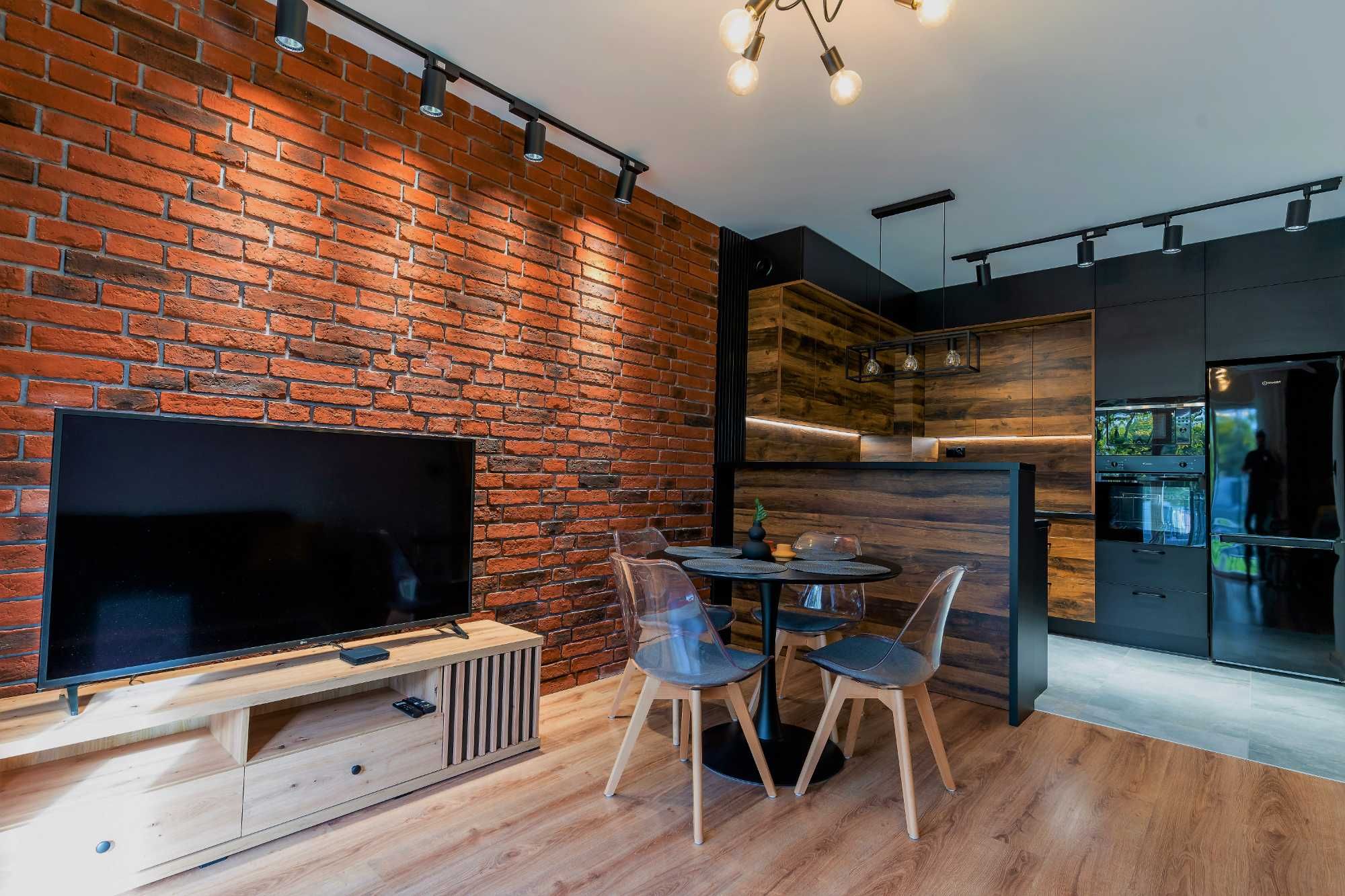 LOFT APART - nad wodą, Iława, parking, TV55'+Netflix, nocleg, fvat,