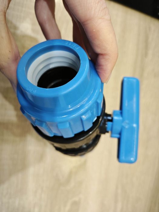 Zawór do wody plastikowy