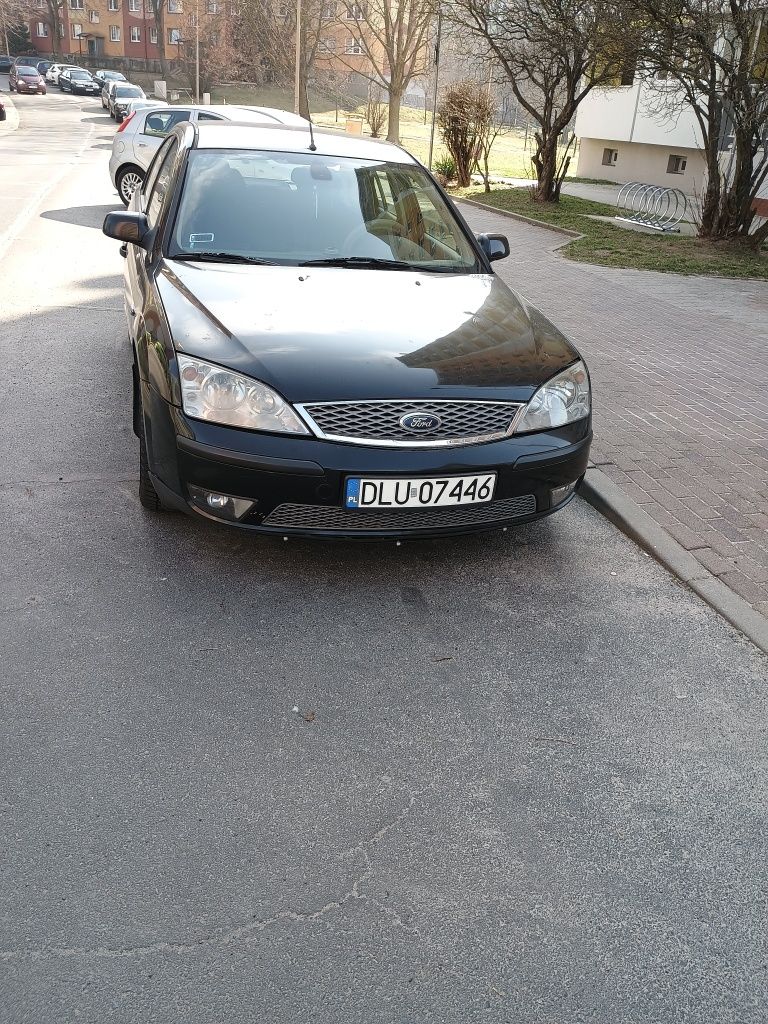 Ford Mondeo MK3 diesel 2,0 l 130 KM