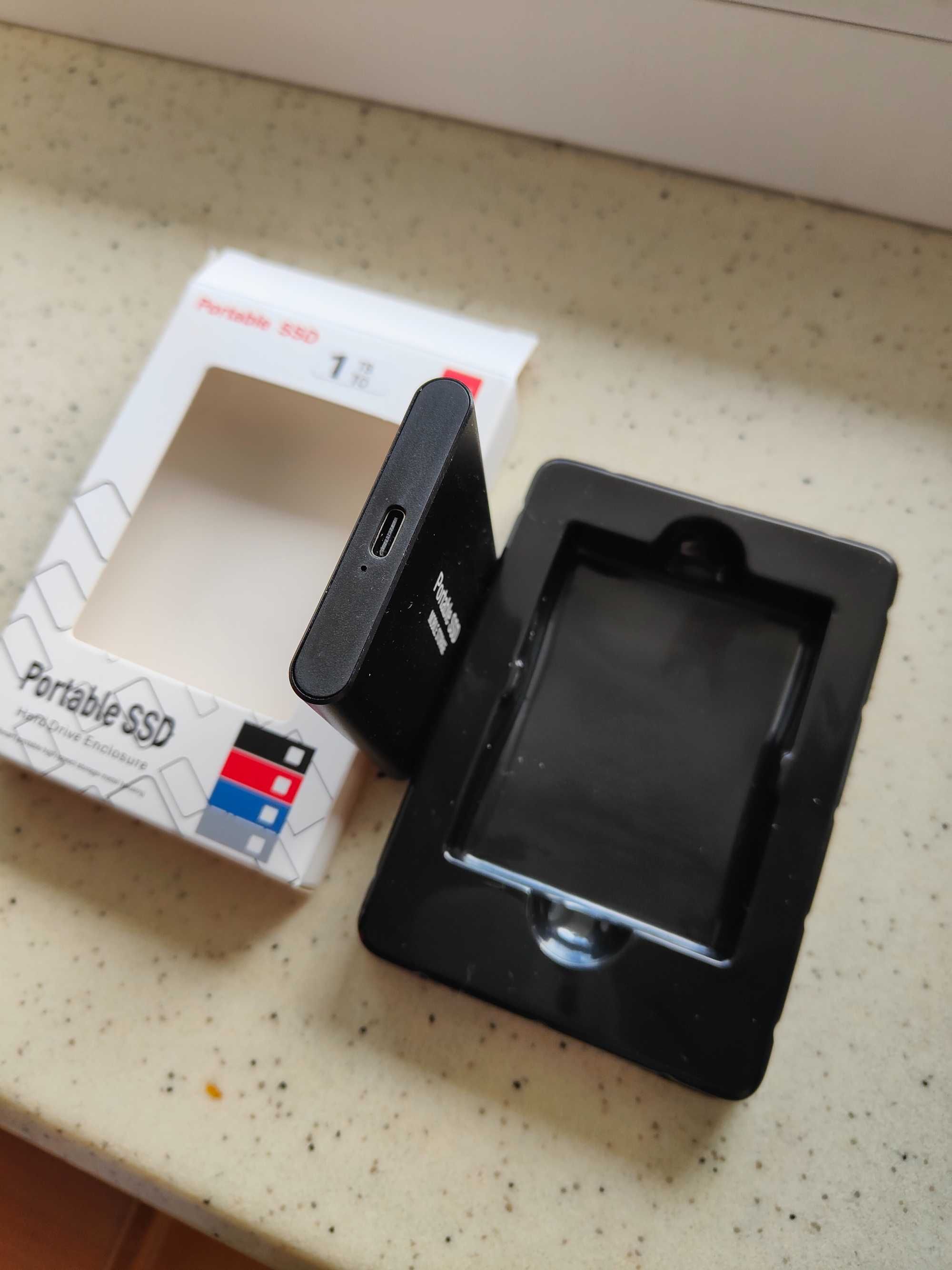 SSD диск на 1тв Portable SSD