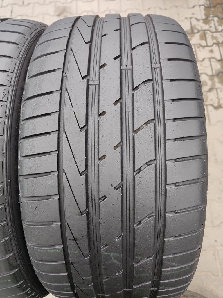 255/35/19 Hankook Ventus S1 Evo 2
