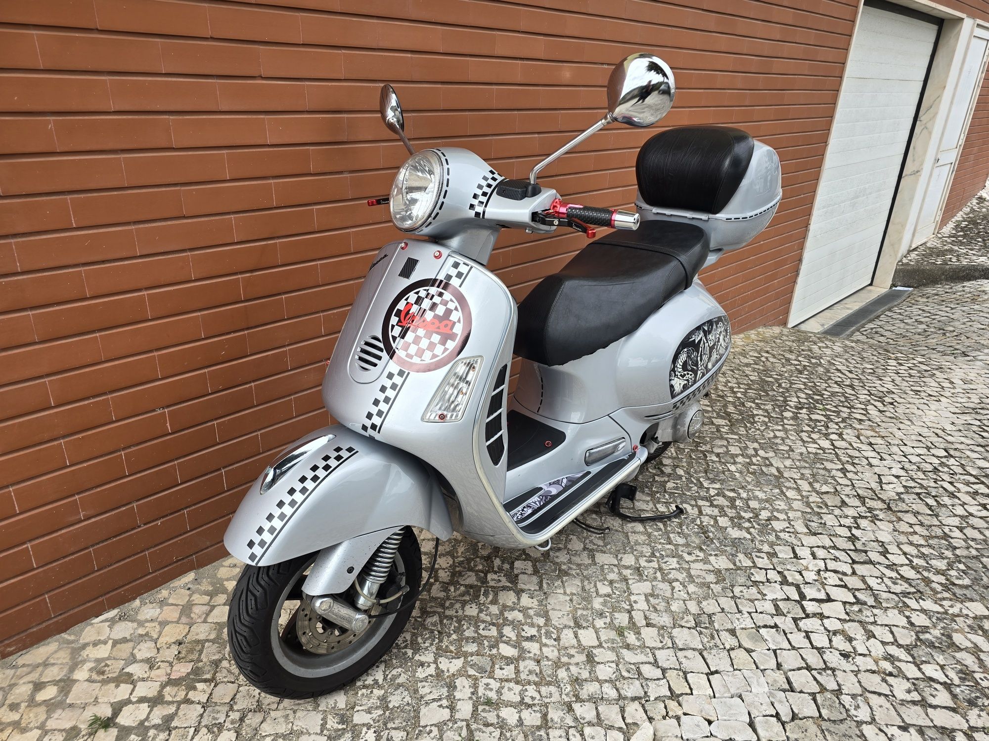 Vespa GT 200 IMPECAVEL de garagem