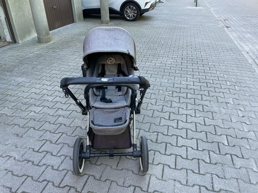 Sprzedam wózek głęboko spacerowy Cybex