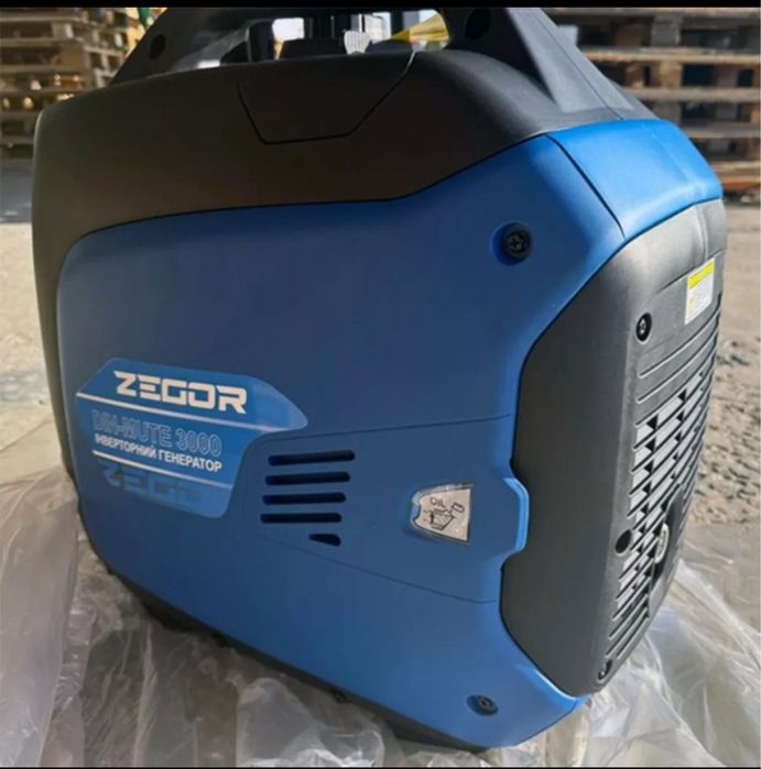 Бeнзинoвий інвepтopний гeнepaтop ZEGOR DIN-MUTEЗ000