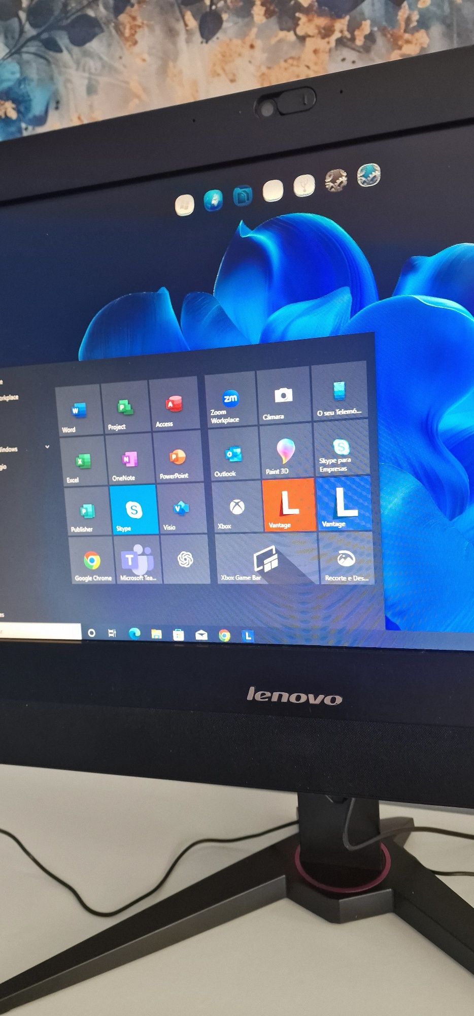 Desktop completo Lenovo  AIO i3-SSD 250GB -8GB WINDOWS 10 PRO+ Office