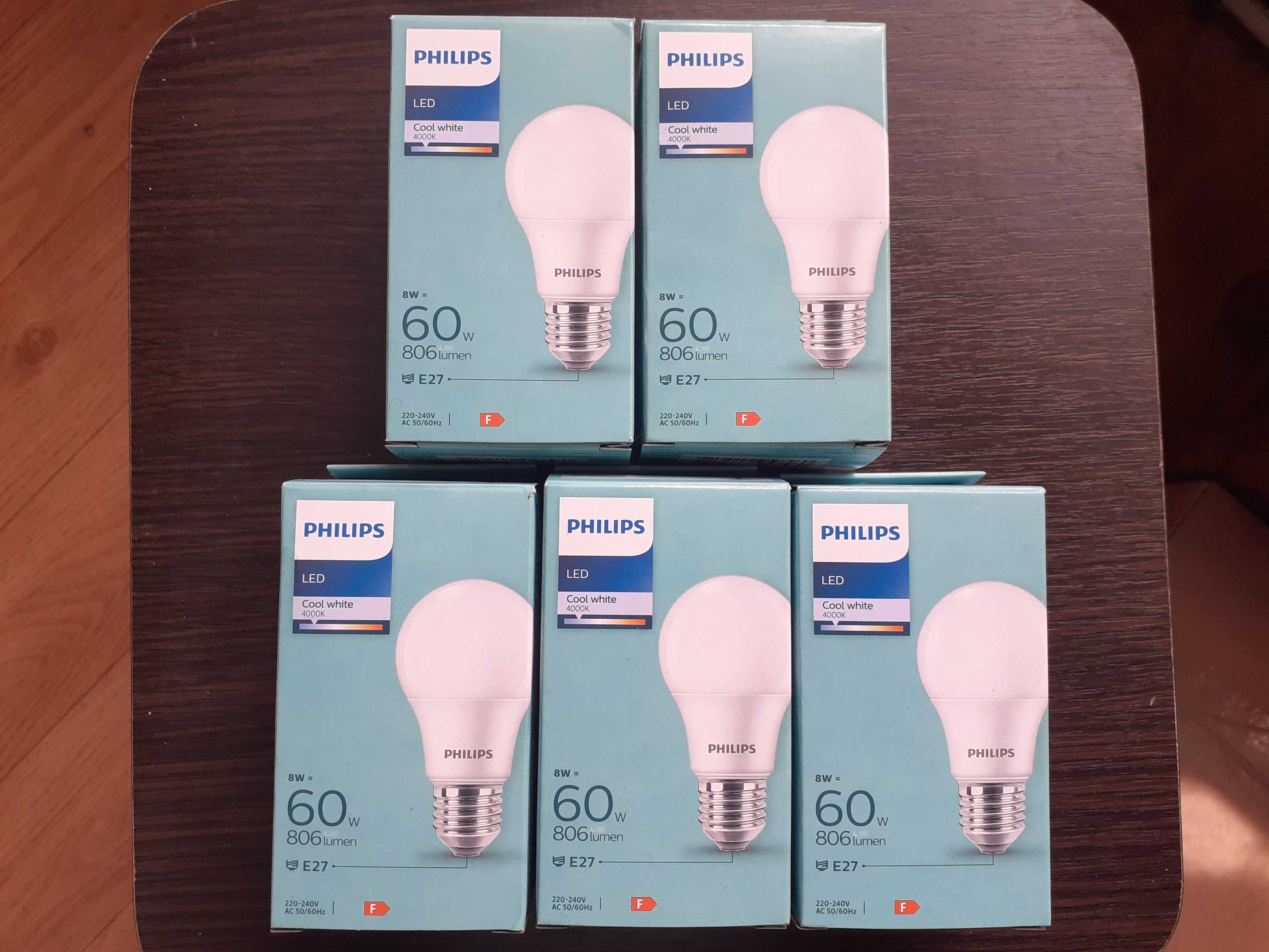 LED лампа Philips 8W E27