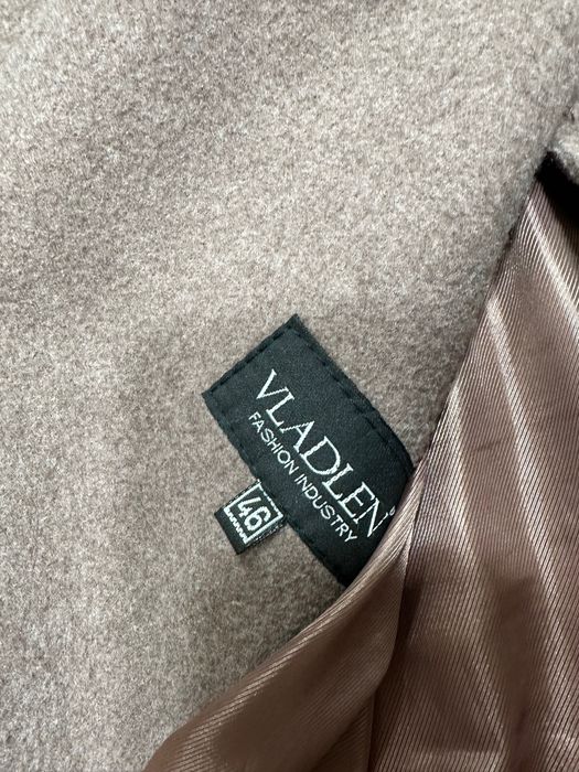 Пальто жіноче класичне  M розмір