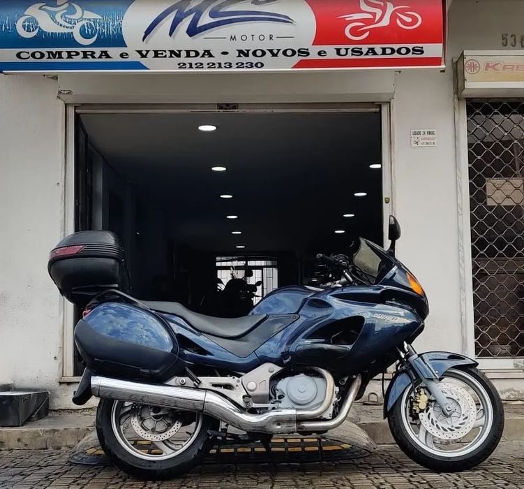 Honda Deauville 650