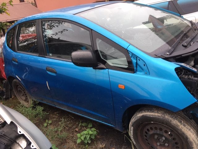 Honda Jazz III 2008 - Błotnik przód  Kod bg53m inne