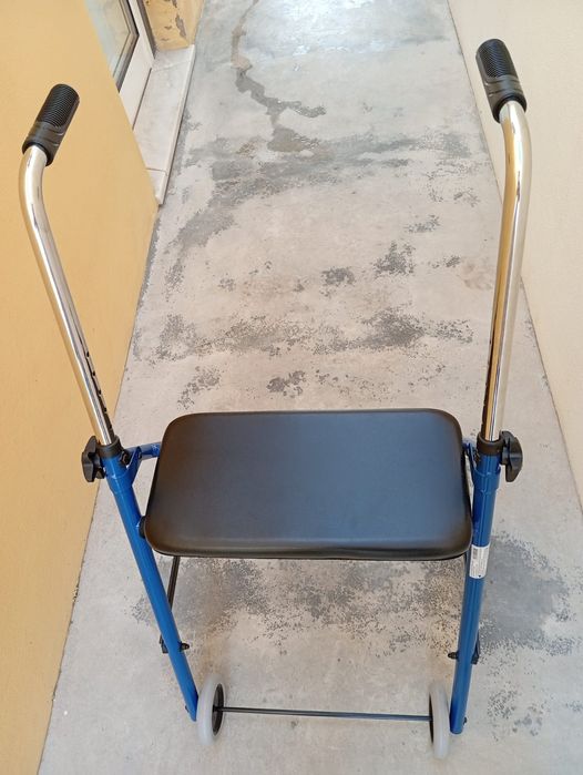 Andarilho duas rodas nunca usado