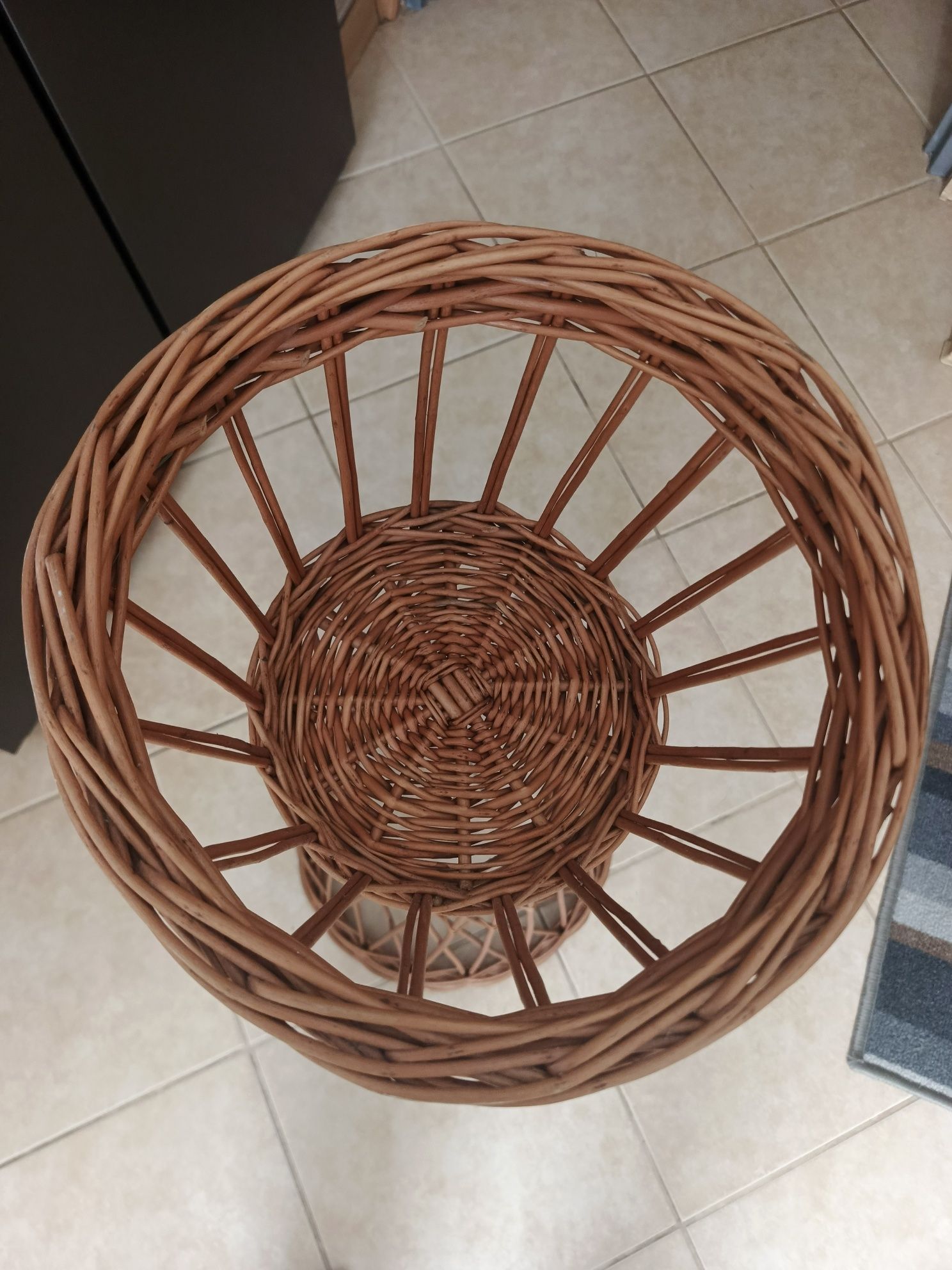 Kwietnik wiklinowy
