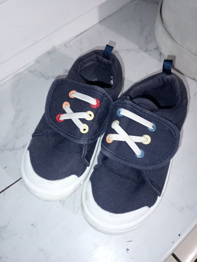 Trampki 26 modne